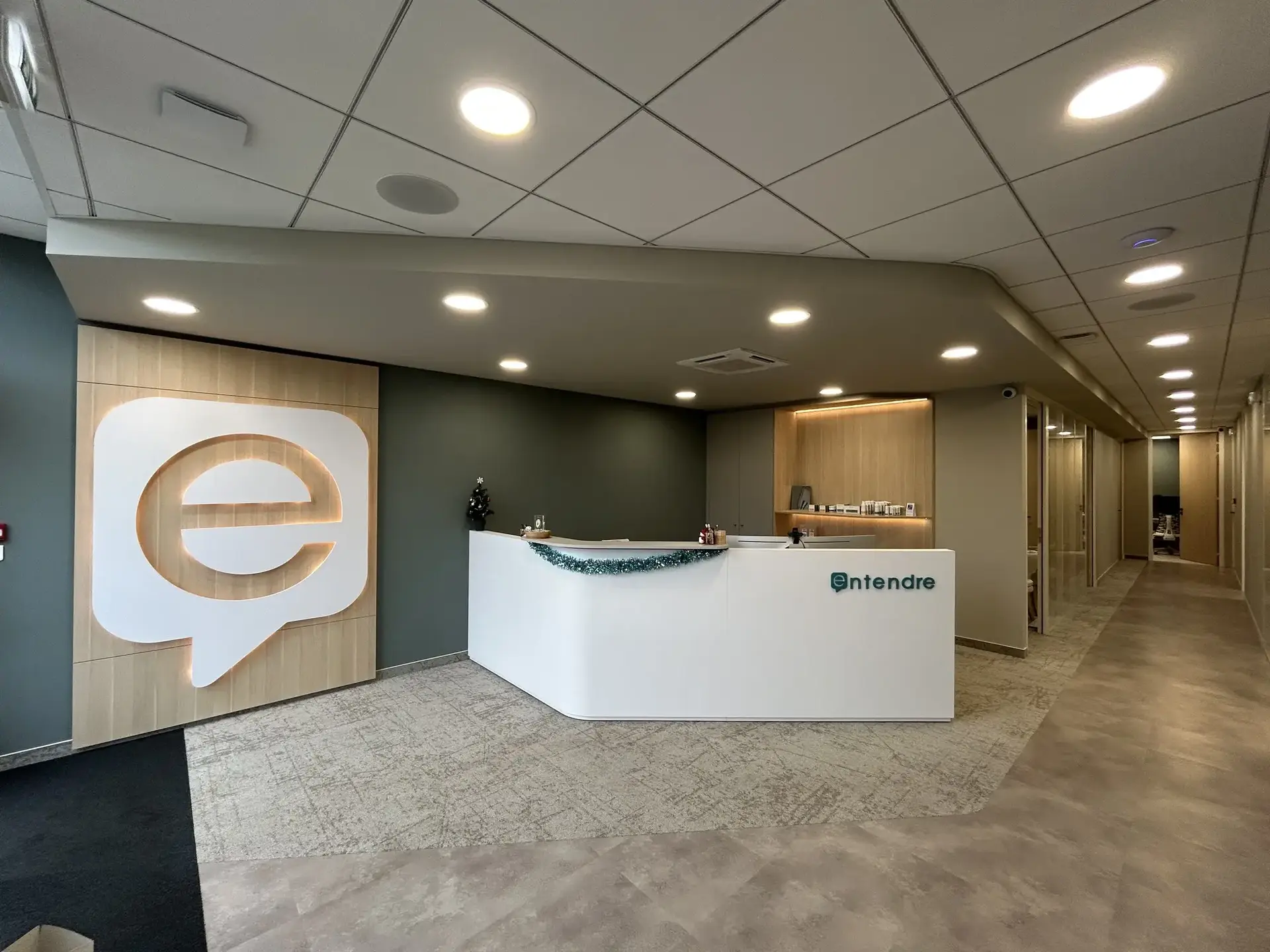 Photo Audioprothésiste Entendre Le Mans